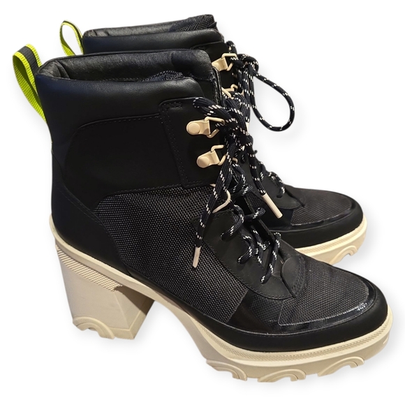 Sorel Brex Heel- Chalk Size 10 - Picture 2 of 12